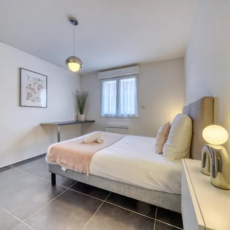 Chez Lecomte - Parking Lejlighed