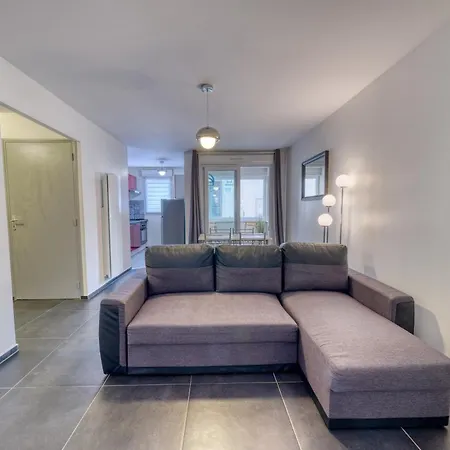 Chez Lecomte - Parking *