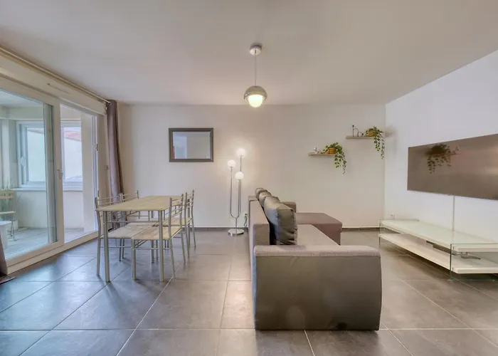 Chez Lecomte - Parking