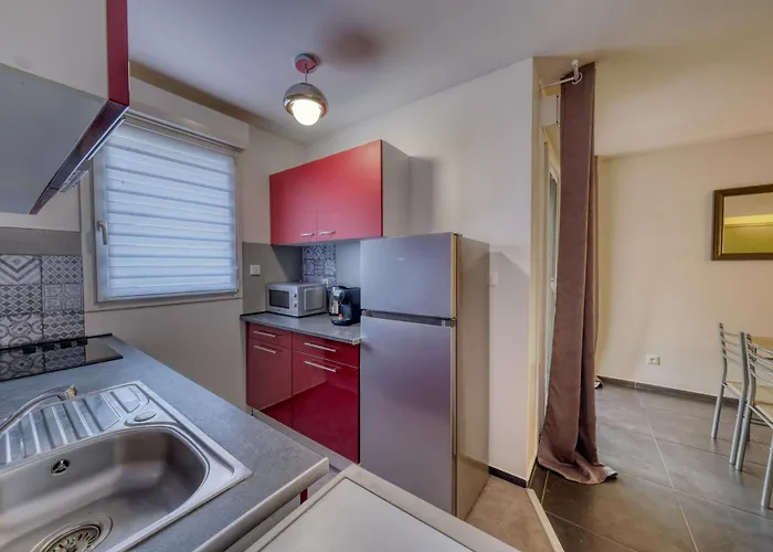 Chez Lecomte - Parking شقة *