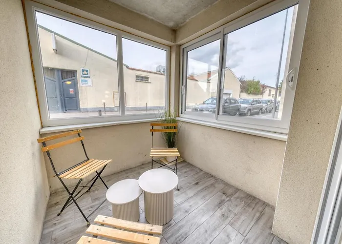 Chez Lecomte - Parking * ランス